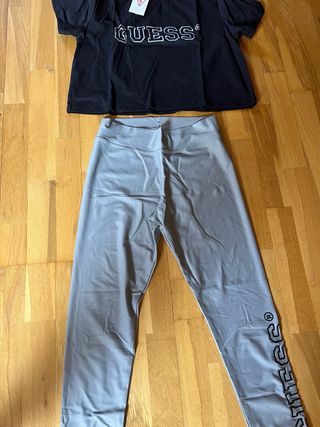 Conjunto Guess - Top negro y leggings grises