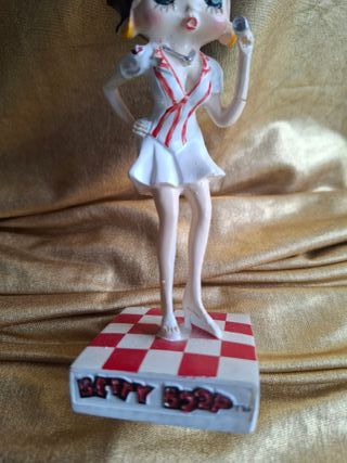 Betty Boop enfermera figura