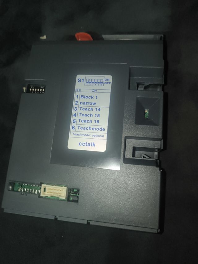 Validador Monedas Crane Payment Innovations