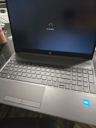 Portátil HP G9 250 nuevo
