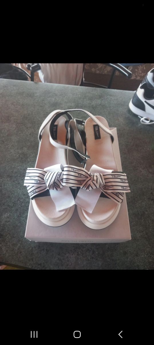 Sandali TB.S bianchi e neri