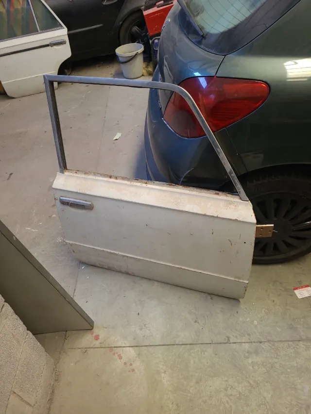 Piezas Seat 124 Clásicas puertas