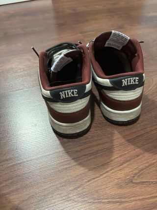 Nike Dunk Low - Marrón-Blanco