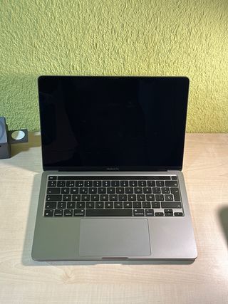 MacBook Pro 13” M1 – 16 GB RAM – 1 TB 