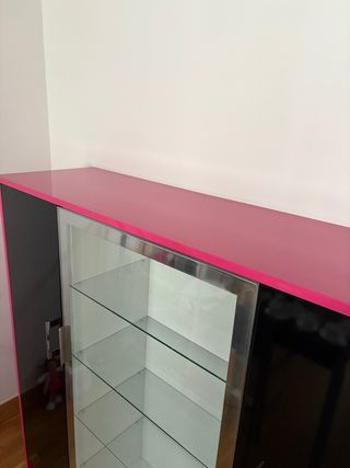 Mesa comedor extensible,juego de 6 sillas y vitrin