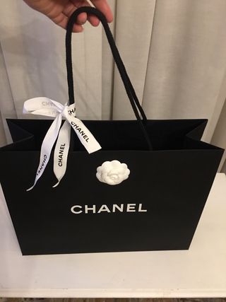 Busta Chanel con fiocco
