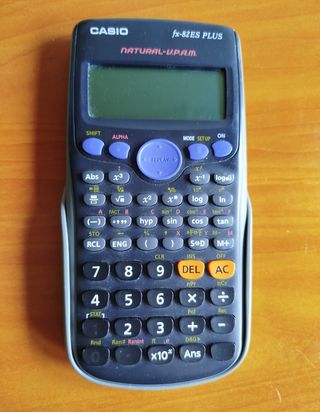 Casio fx-82ES Plus - calculadora