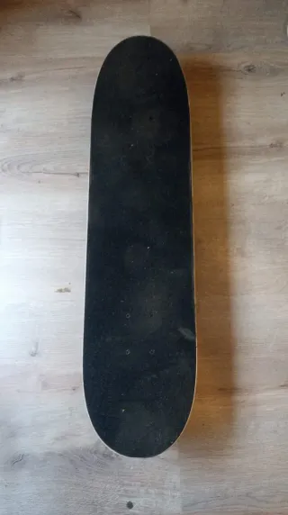 Skate Monopatín Graffiti