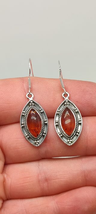 Pendientes de plata y ámbar. 