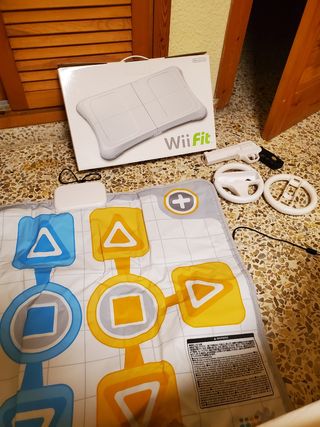 Nintendo Wii + Wii Fit + Extreme challe+ 14 juegos