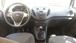 Ford Tourneo Courier 2014