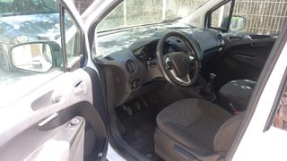Ford Tourneo Courier 2014