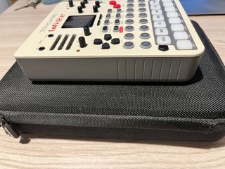 Sonicware Lofi-12 XT Limited Retro Edition 