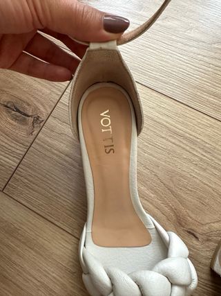 Sandalias Vottis blancas trenzadas