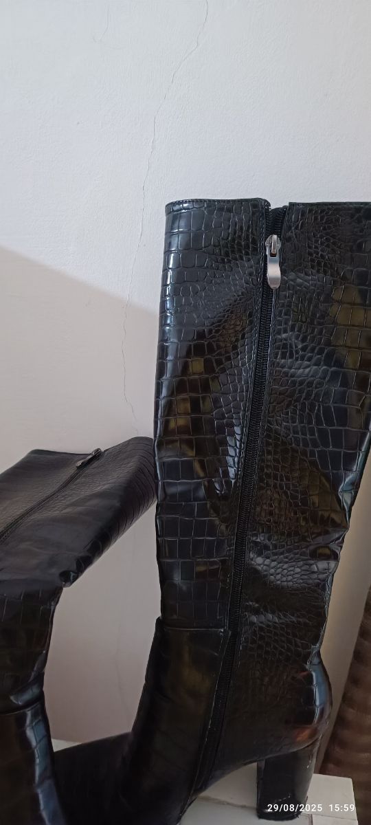 Stivali neri - Stivali alti donna