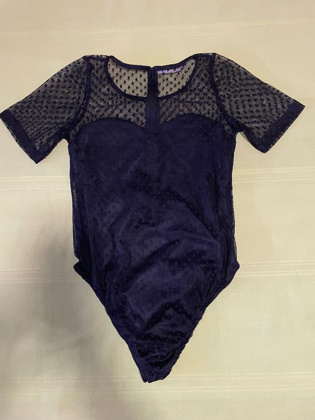 Body negro encaje lunares