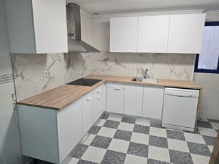 CARPINTERO. 
Tu cocina nueva económica desde €2000