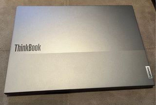 Portatil lenovo thinkbook a estrenar