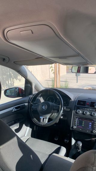 Volkswagen Touran 2014