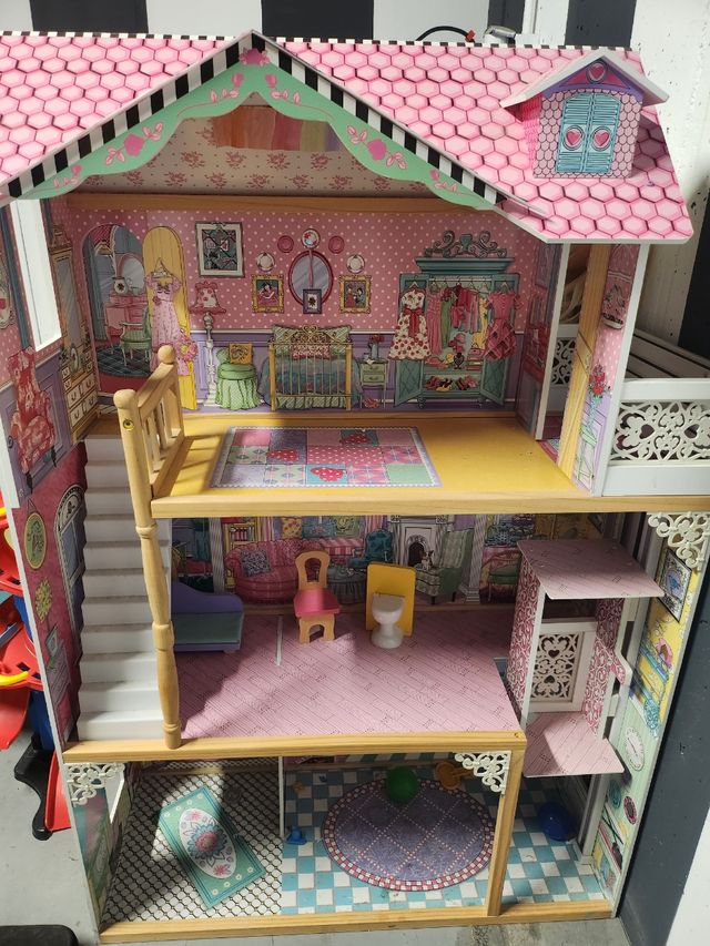 Casita Muñecas Madera