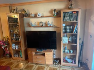 conjunto Mueble vitrina salón madera