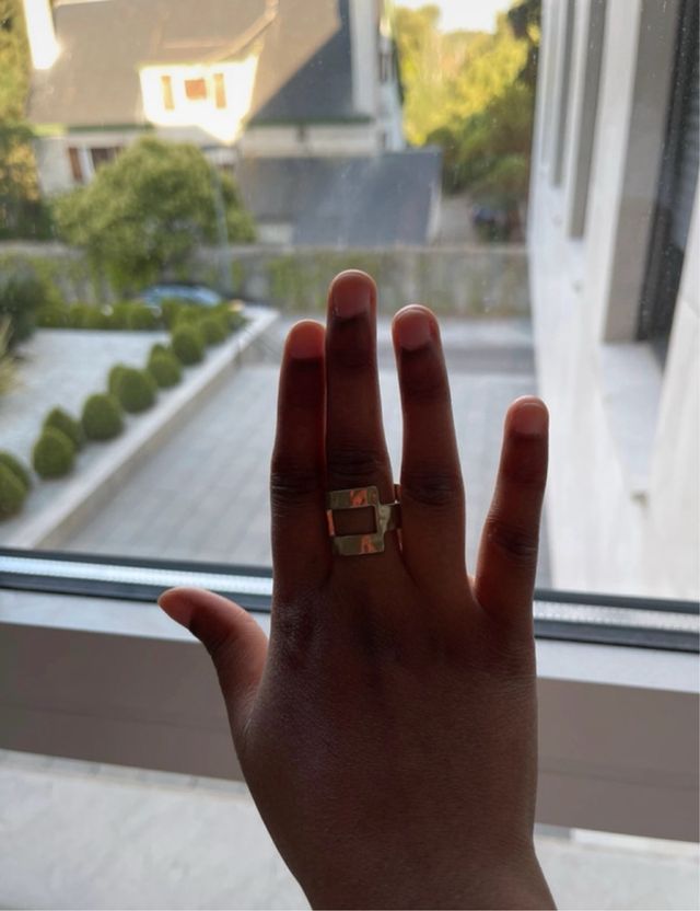 Anillo dorado Parfois - Anillo de bisutería