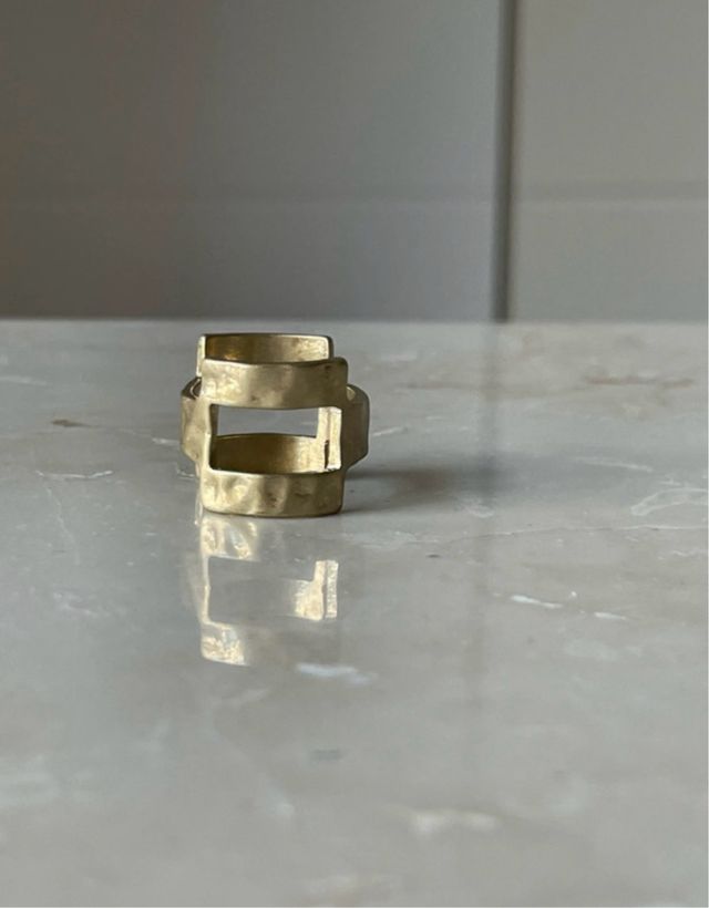 Anillo dorado Parfois - Anillo de bisutería