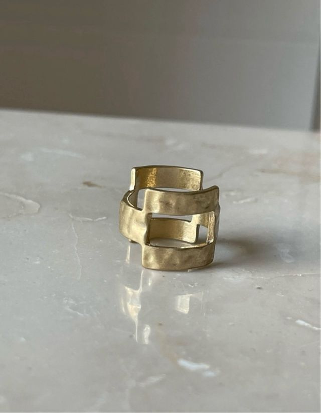 Anillo dorado Parfois - Anillo de bisutería