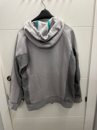Chaqueta Puma Mercedes AMG Petronas