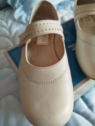 Zapatos comunión Pitoss beige