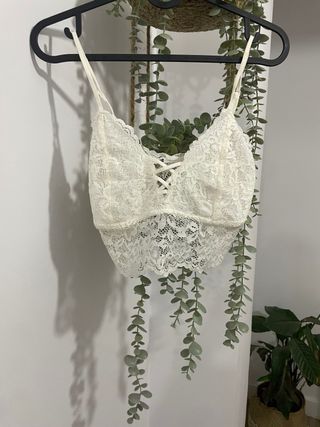 Top encaje blanco 