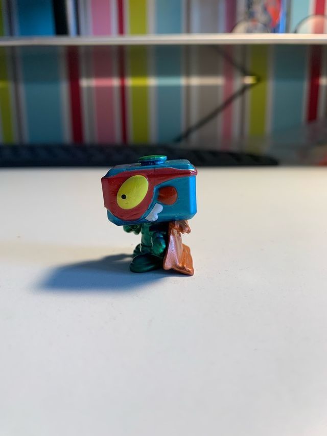 +100 figuras SuperThings