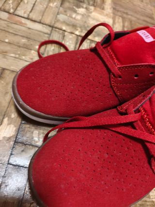 Zapatillas Lakai rojas 42.5 sin caja 