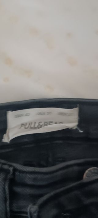 Pantalones vaqueros rotos negros