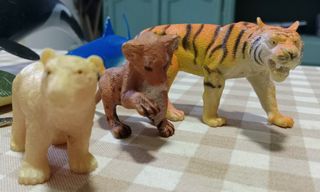 Lote de 20 animales de juguete