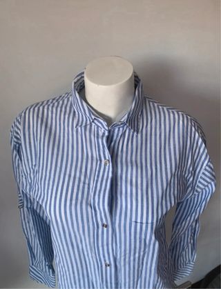 Camisa rayas azul y blanca