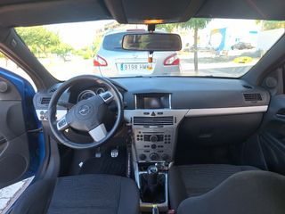 Opel Astra gtc sport