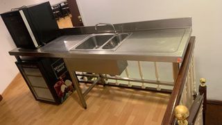 Mesa acero inoxidable con 2 senos incorporados 