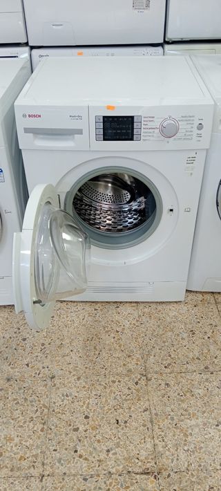 Lavadora-Secadora Bosch W/Dry
7 KG A 4 KG 