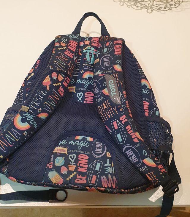 Mochila Toto Escolar