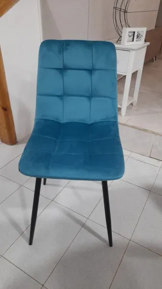 MESA REDONDA + 4 SILLAS