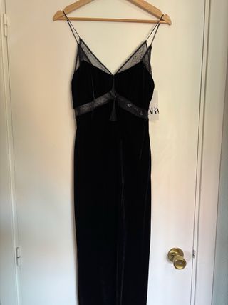 Vestido Zara terciopelo negro