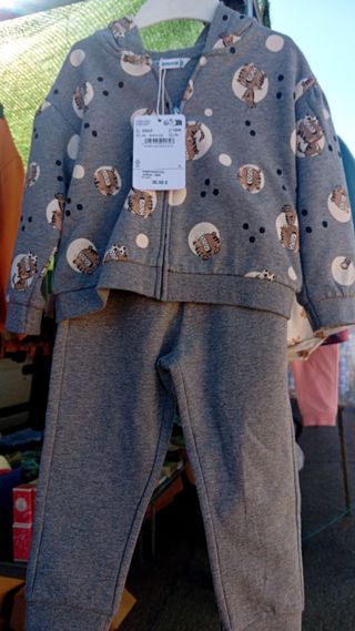 Conjunto Mayoral bebé niño niña jerséis sudaderas.