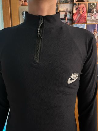 Camiseta térmica Nike negra NUEVA