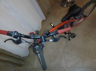 Bicicleta montaña niño 20" roja