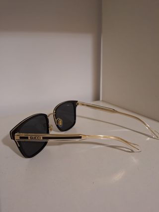 Gafas Gucci - Negras y Doradas