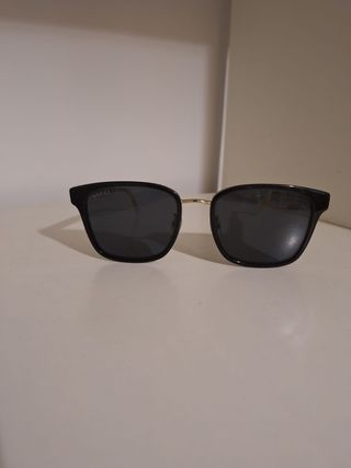 Gafas Gucci - Negras y Doradas