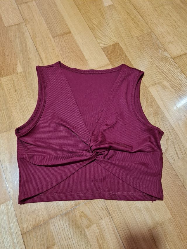Top rojo talla S granate - nuevo, sin usar