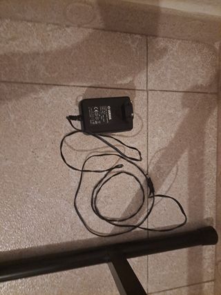 Piano acústico yamaha psr-38 