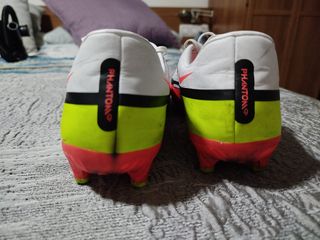 Botas Nike Phantom G - Fútbol